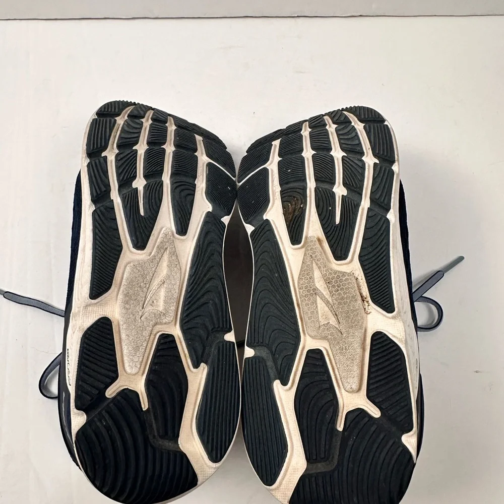 Altra breathable mesh